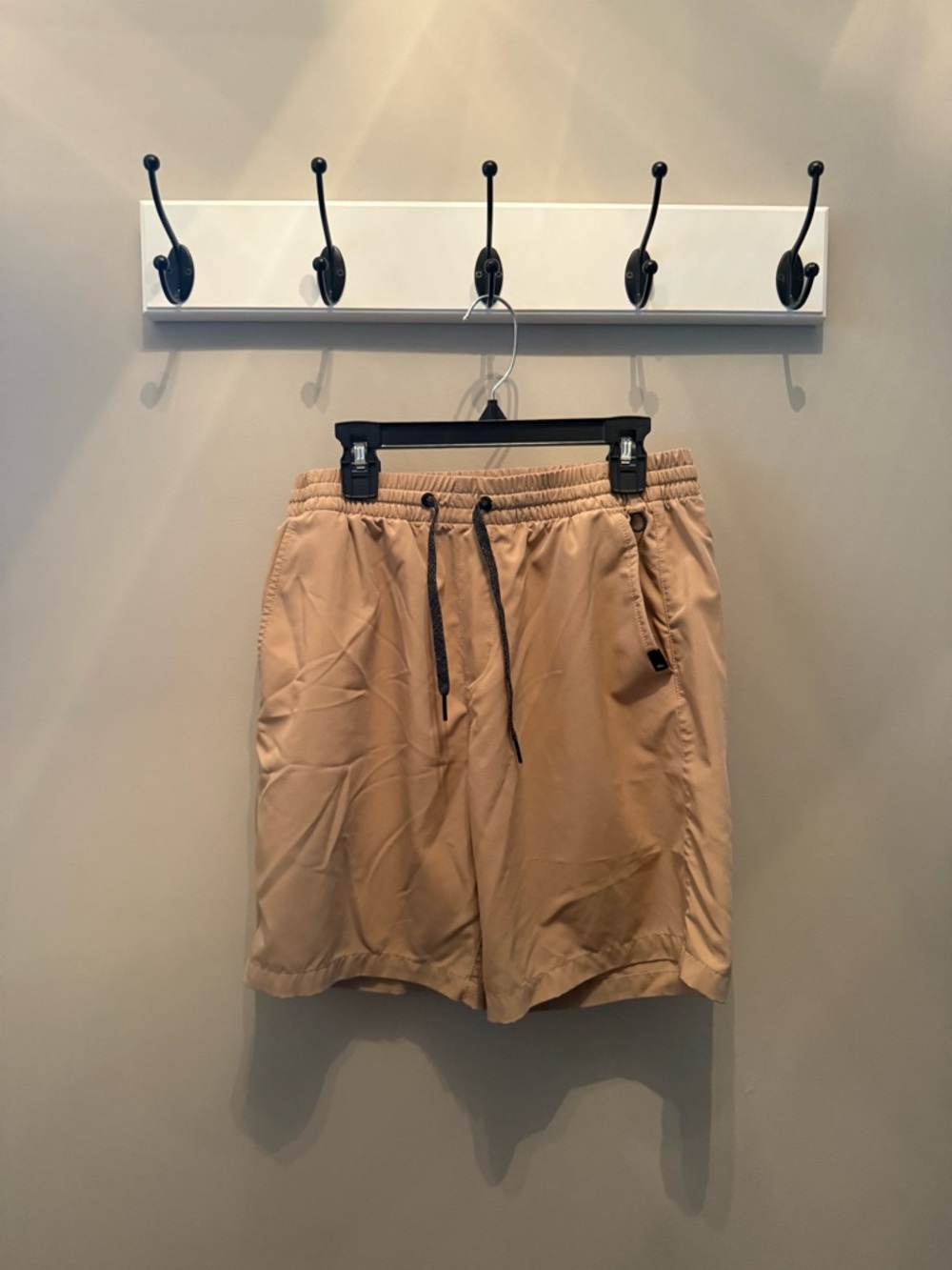 Quiksilver Men's Drawstring Athletic Shorts in Tan